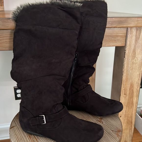 New Direction Boots‼️  - Picture 2 of 7